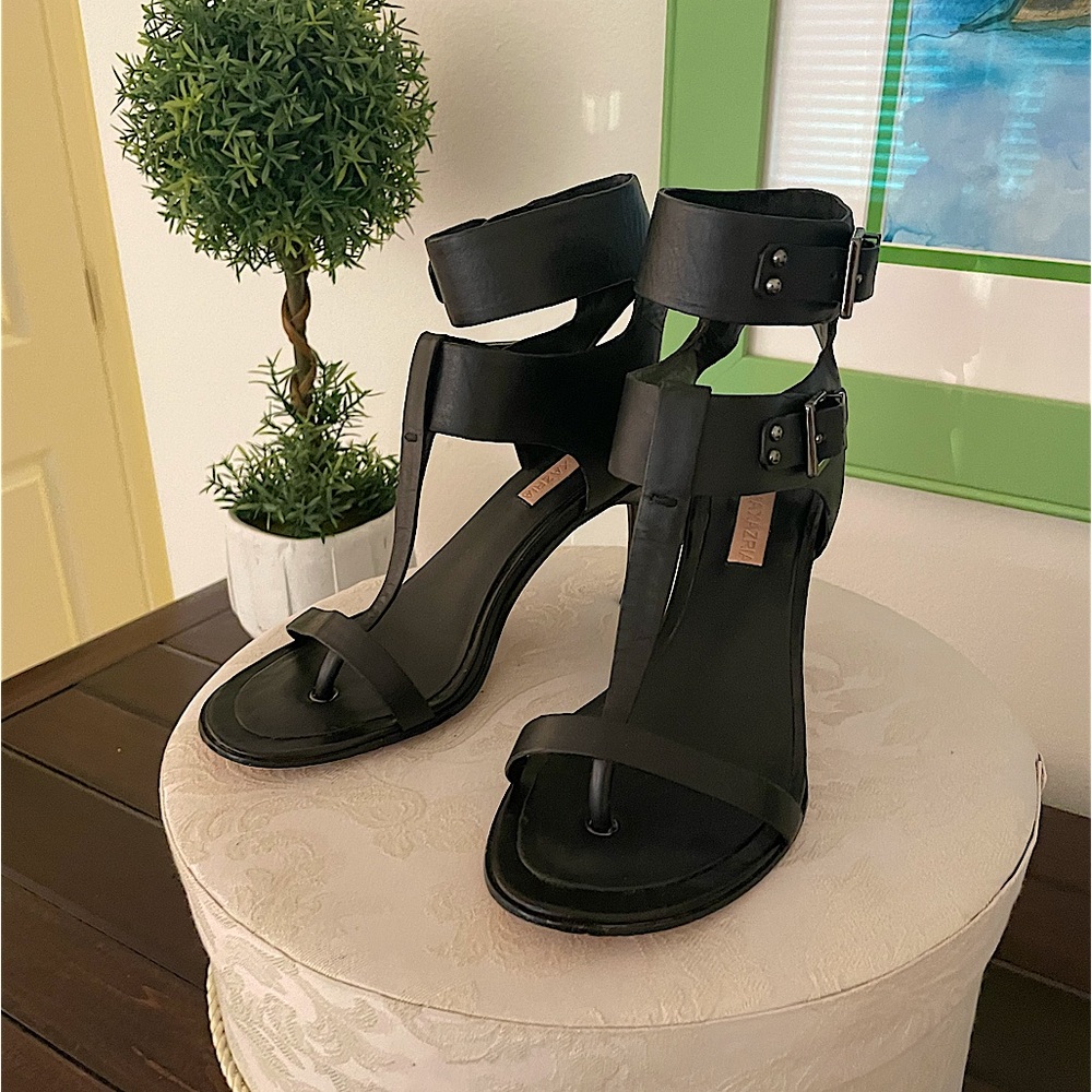 BCBG MAXAZRIA DOUBLE ANKLE STRAP HEEL SANDALS, 6.5